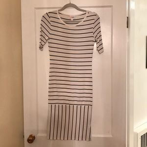 NWOT LulaRoe Black and White Striped XS Julia